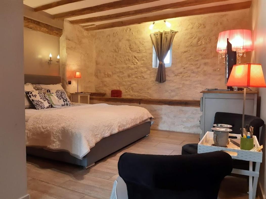 Domaine Les Feuillants Hotel Crouzilles Buitenkant foto