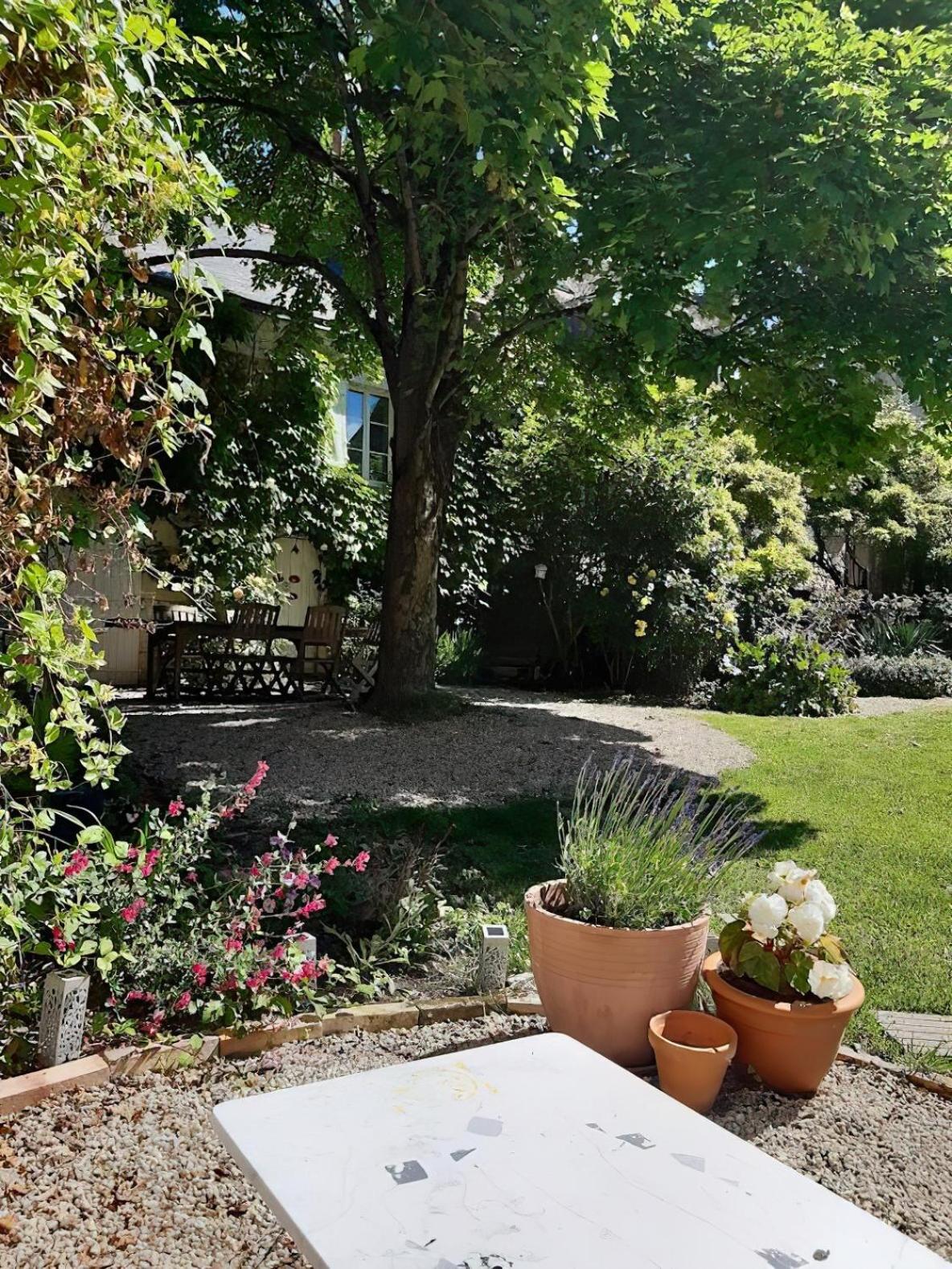 Domaine Les Feuillants Hotel Crouzilles Buitenkant foto